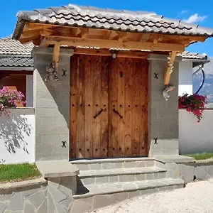 B Vishe Hostal
