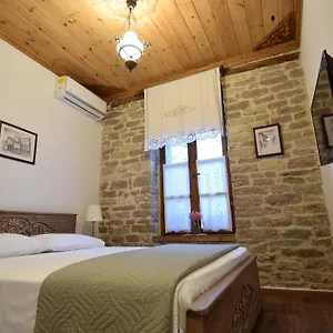 Hotel 4, Gjirokastër