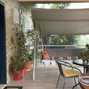 Alva Room's Pensión